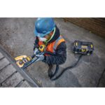 DeWalt FLEXVOLT 60V MAX Cordless Angle Grinder Kit 4-1/2" to 6" with Kickback Brake (DCG418X1) - Image 9
